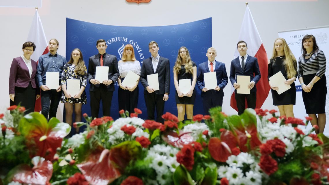 Prymusi z woj. lubelskiego dostali stypendia od premiera. Recepta na sukces? Ciężka praca