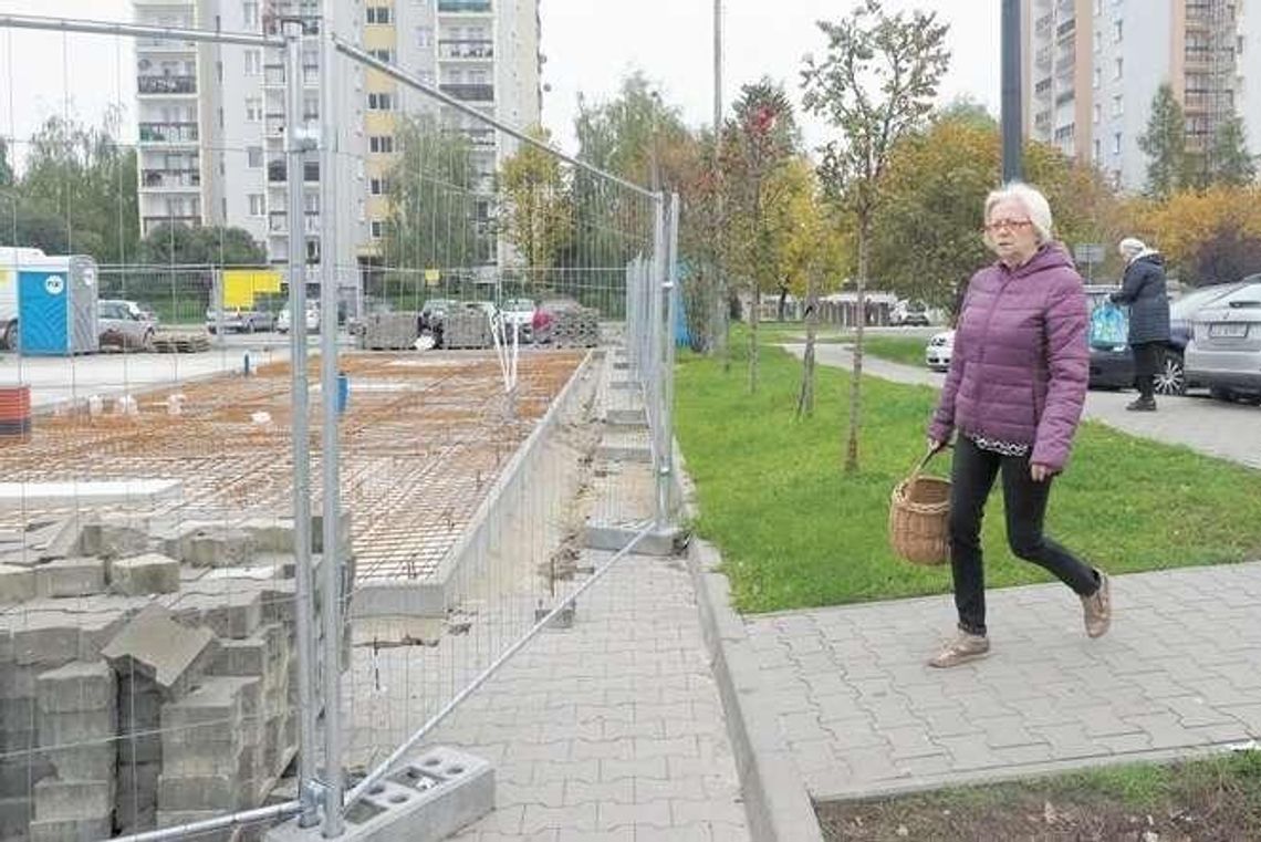 Prysznic z myjni samochodowej w drodze na przystanek. "Kto na to pozwolił?"