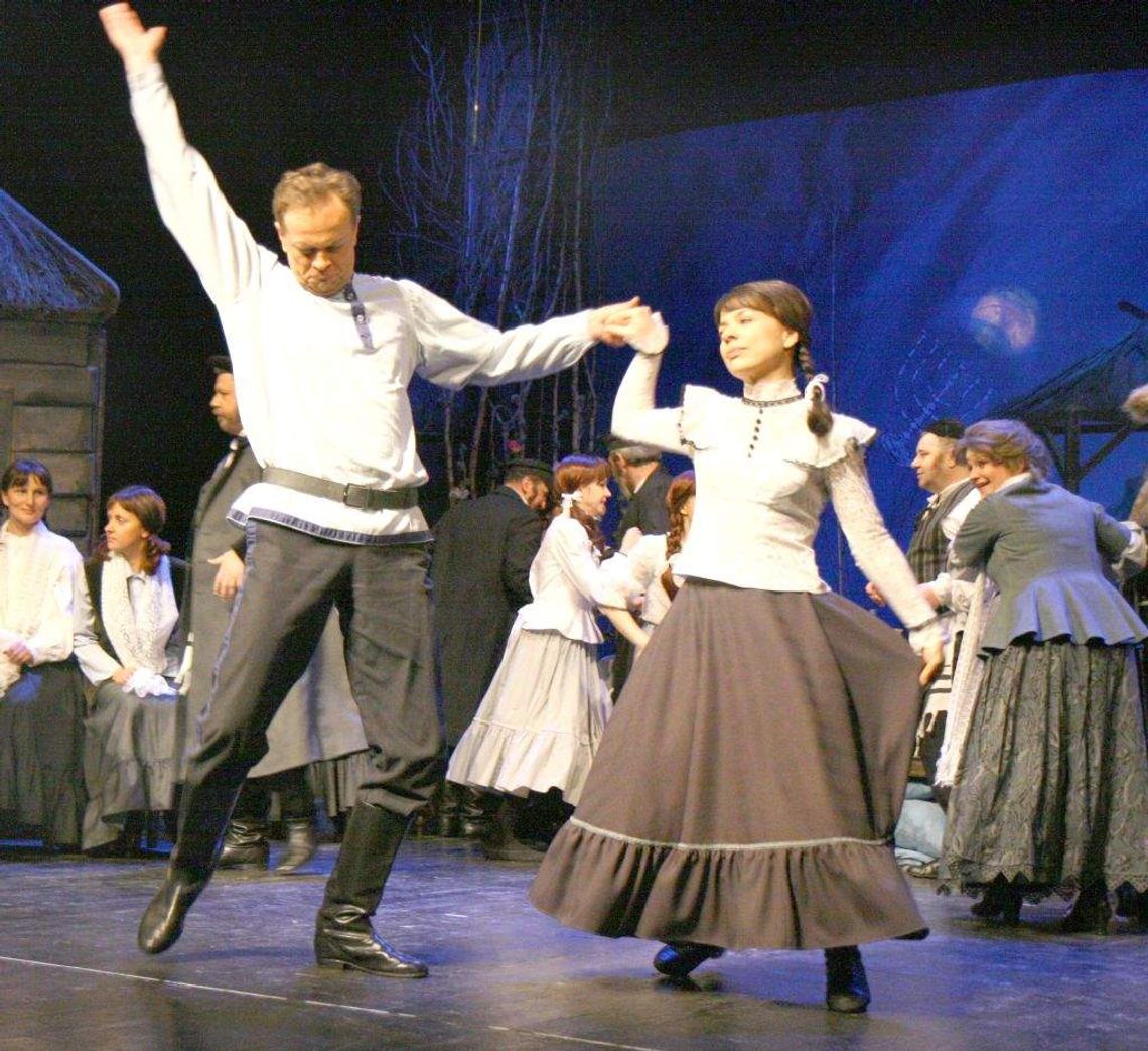 Przebojowy musical "Skrzypek na dachu