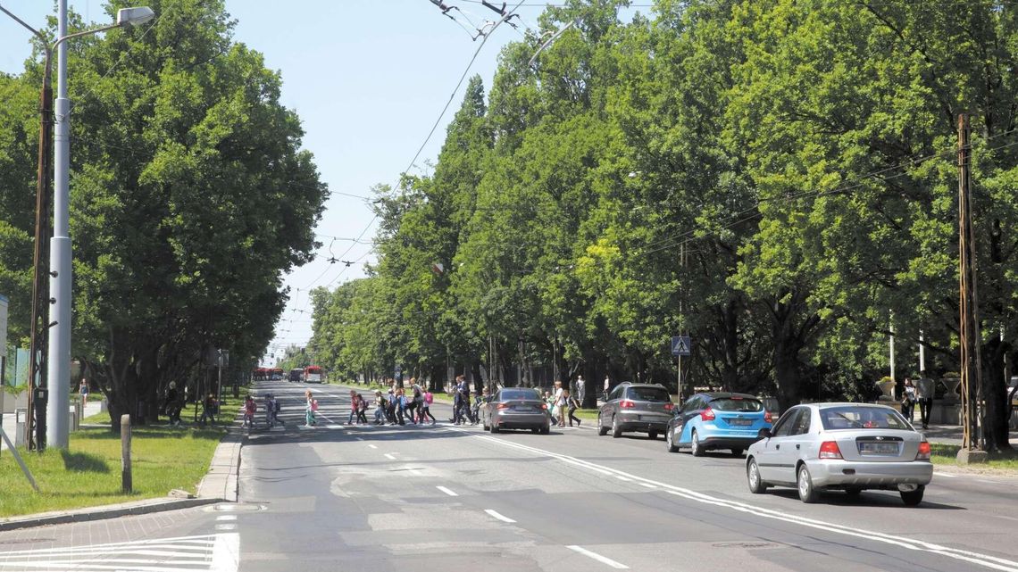 Przebudowa Al. Racławickich w Lublinie. Na nową drogę trzeba jeszcze poczekać Przebudowa Al. Racławickich w Lublinie. Na nową drogę trzeba jeszcze poczekać