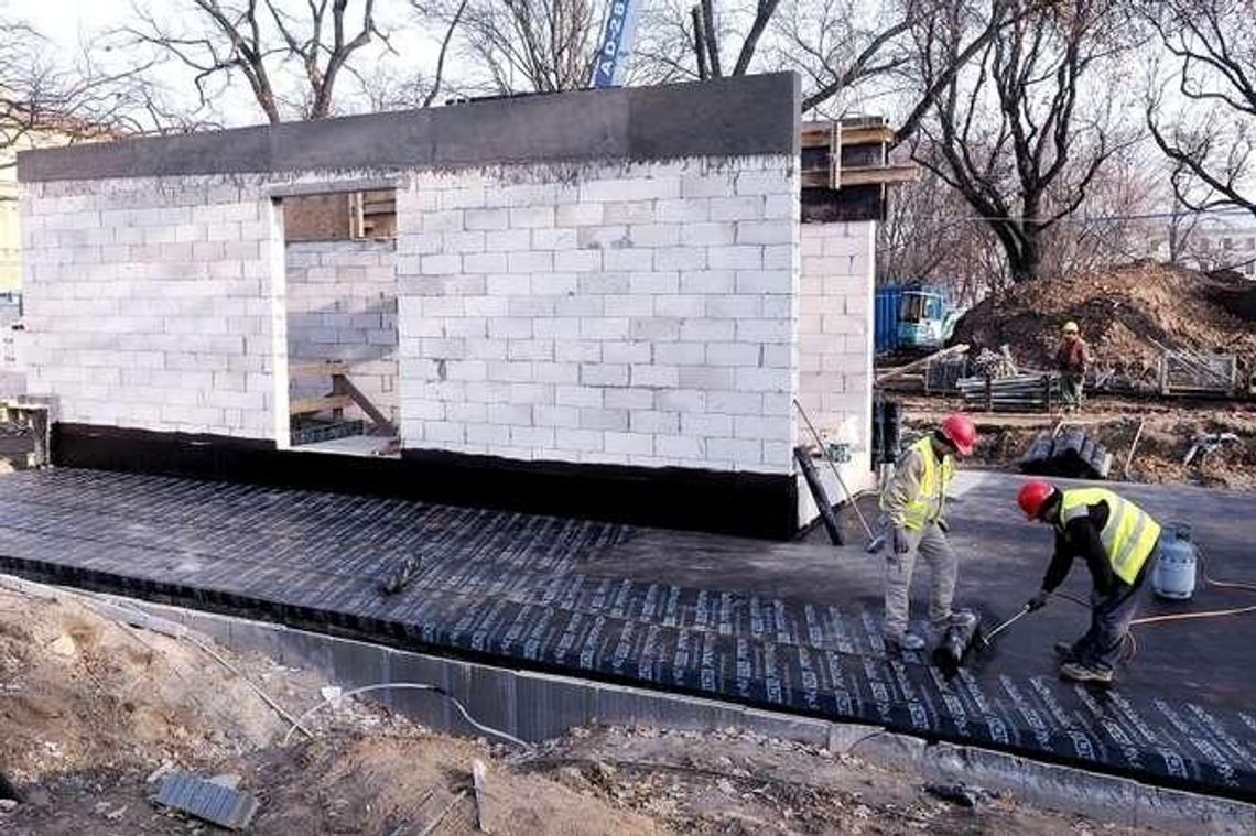 Przebudowa pl. Litewskiego. Co powiecie o takim szalecie?