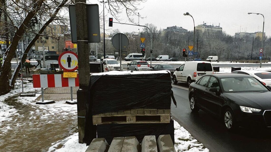 Przebudowa skrzyżowania w centrum Lublina. Tutaj na razie nie skręcisz Przebudowa skrzyżowania w centrum Lublina. Tutaj na razie nie skręcisz