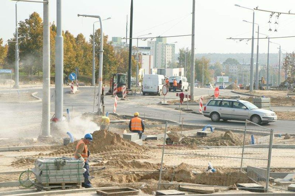Przebudowa ul. Armii Krajowej i Orkana z opóźnieniem. Przez kanał Przebudowa ul. Armii Krajowej i Orkana z opóźnieniem. Przez kanał