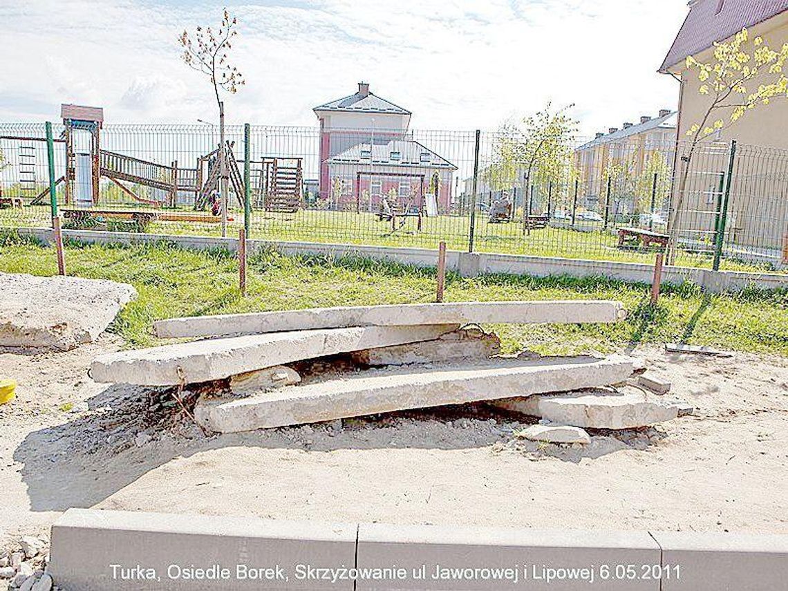 Przebudowa ulicy utrudnia życie mieszkańcom osiedla Borek Przebudowa ulicy utrudnia życie mieszkańcom osiedla Borek