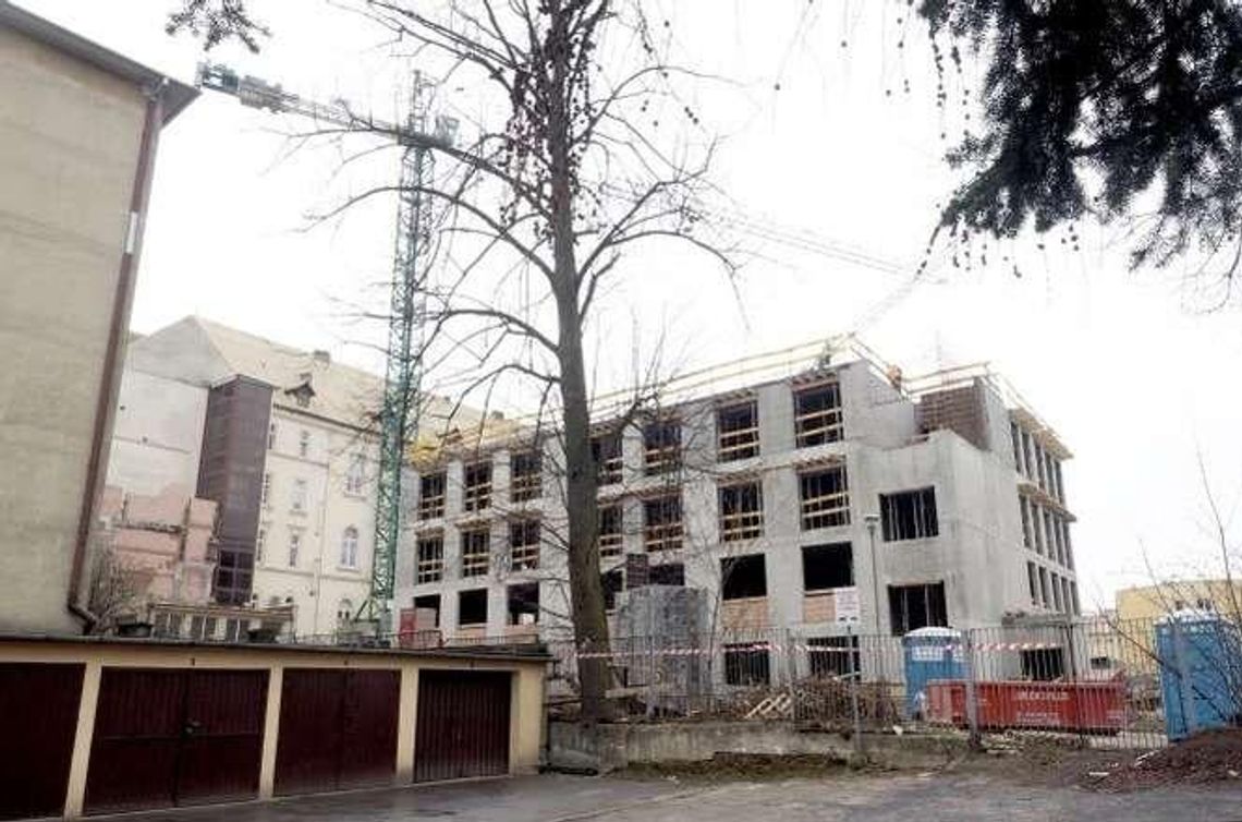 Przebudowują szpital wojskowy za 115 mln zł. Będą m.in. przeszczepiać serca