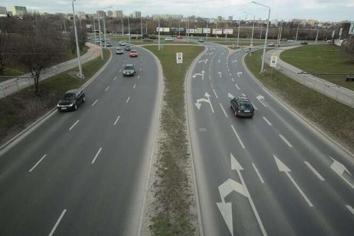 Przebudują skrzyżowanie ul. Diamentowej z Krochmalną za ponad 66 mln zł. Wykonawca wybrany
