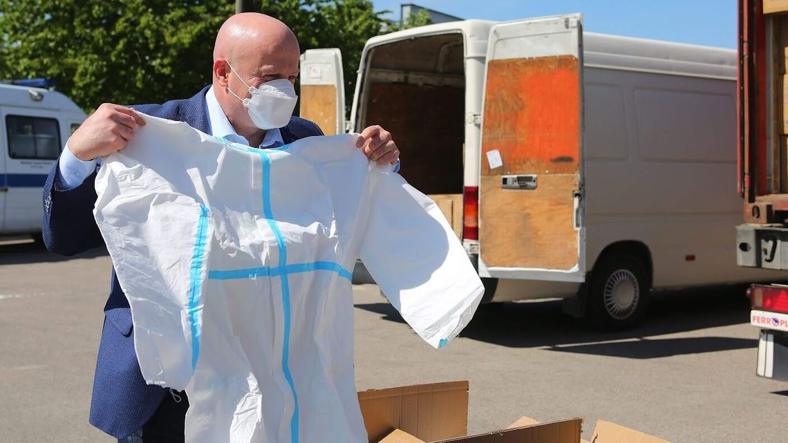 Przeciwnik maseczek chciał kary dla prezydenta Lublina i marszałka. Jest decyzja prokuratury 