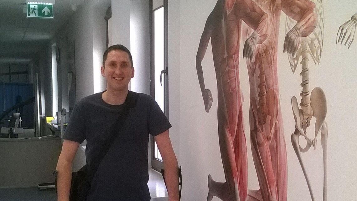 Przed operacją był zdrowym mężczyzną. Teraz czeka go rehabilitacja do końca życia