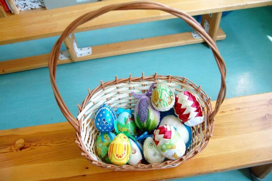 Przed Wielkanocą w Kolembrodach: Stroiki i pisanki