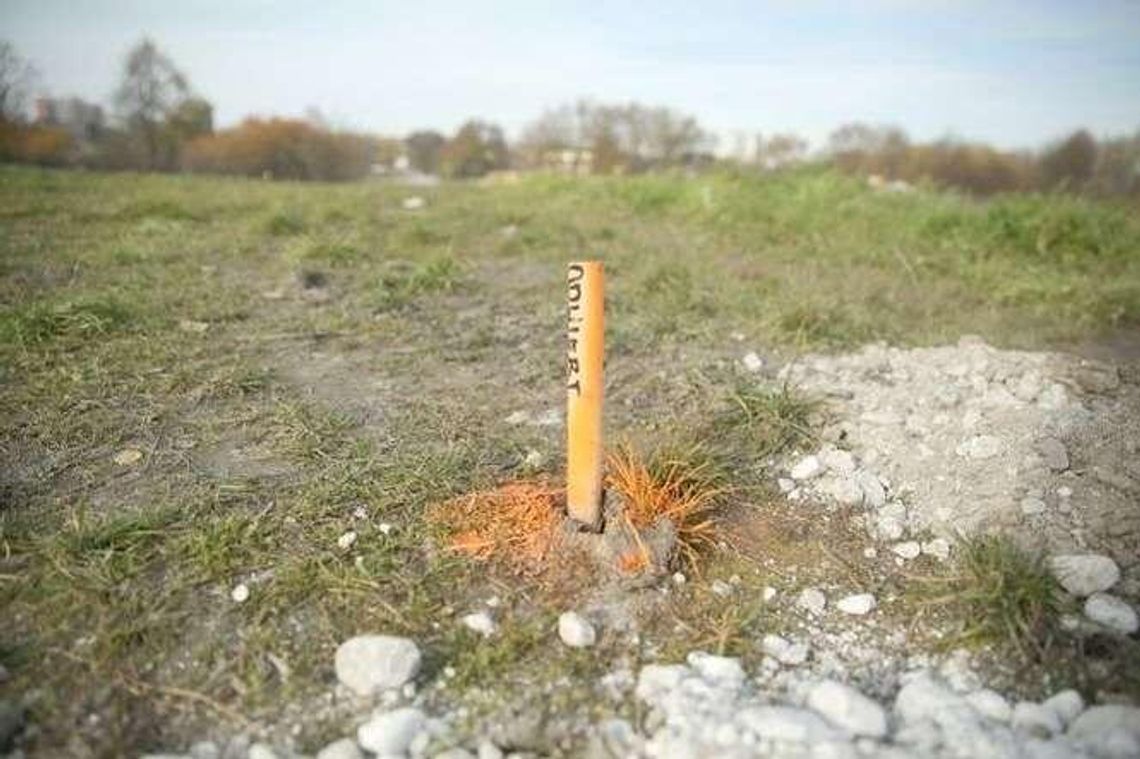 Przed wyborami ruch na budowie ul. Muzycznej. Teraz nie ma tu nikogo