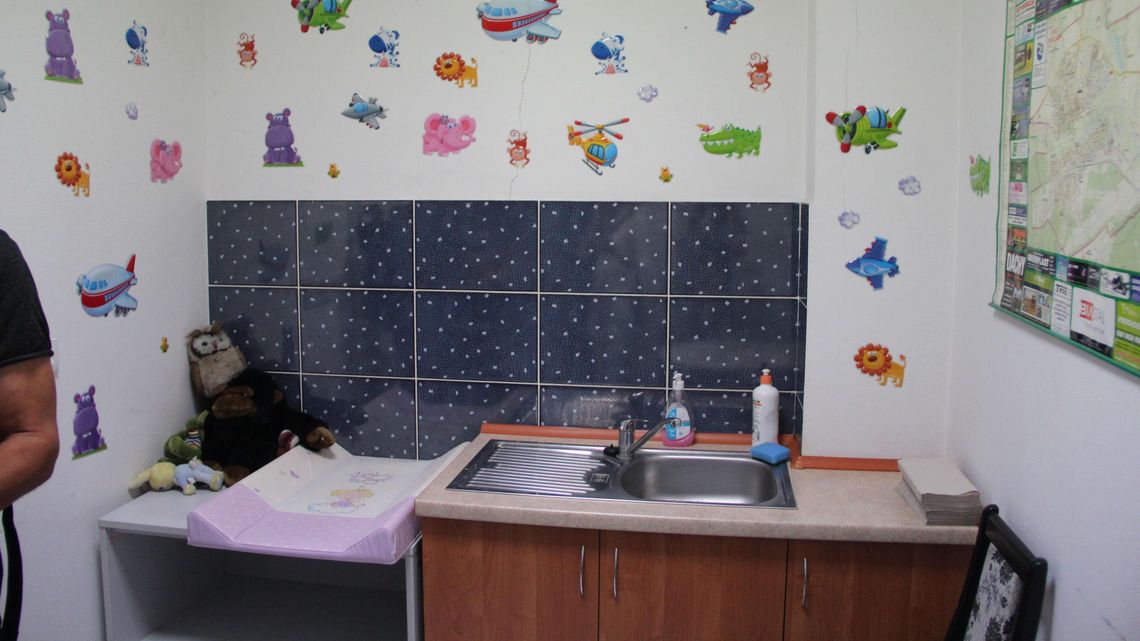 Przedwyborcze spięcie o pokój dla rodzica z dzieckiem w urzędzie miasta