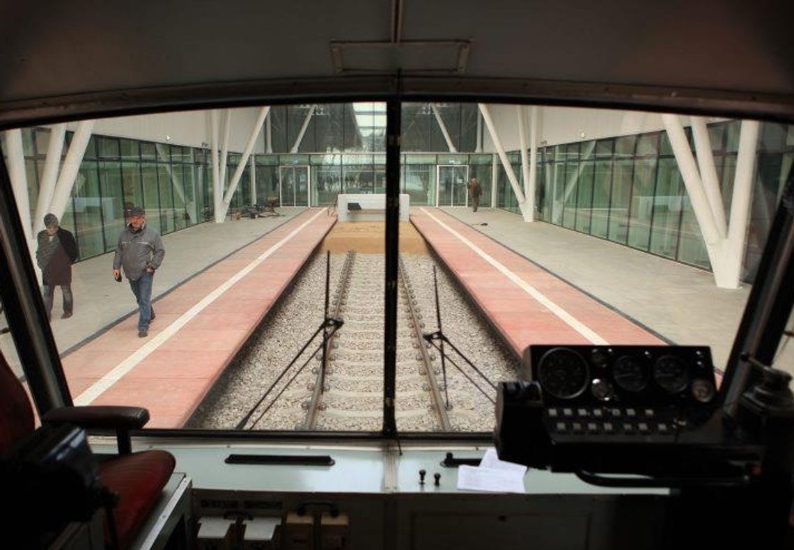 Przejazd szynobusem na lotnisko Lublin (wideo)