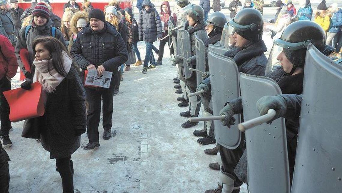 Przejdą ul. Niepodległości w Świdniku. Na pamiątkę wydarzeń sprzed 38 lat Przejdą ul. Niepodległości w Świdniku. Na pamiątkę wydarzeń sprzed 38 lat