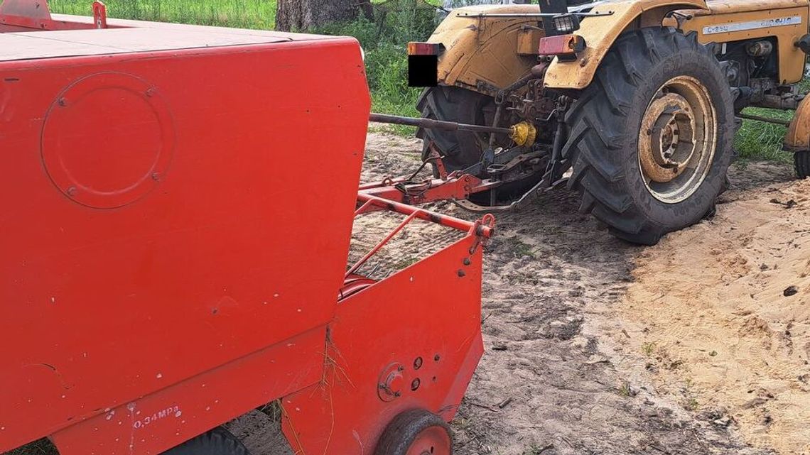Przejechał po nim ciągnik, jeszcze doszedł do domu