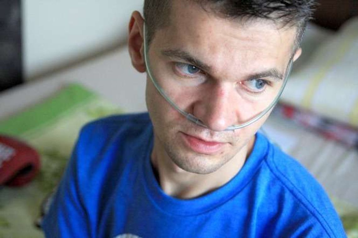 Przekroczył próg przychodów o 24 zł. Musi oddać ponad 4 tys. zł