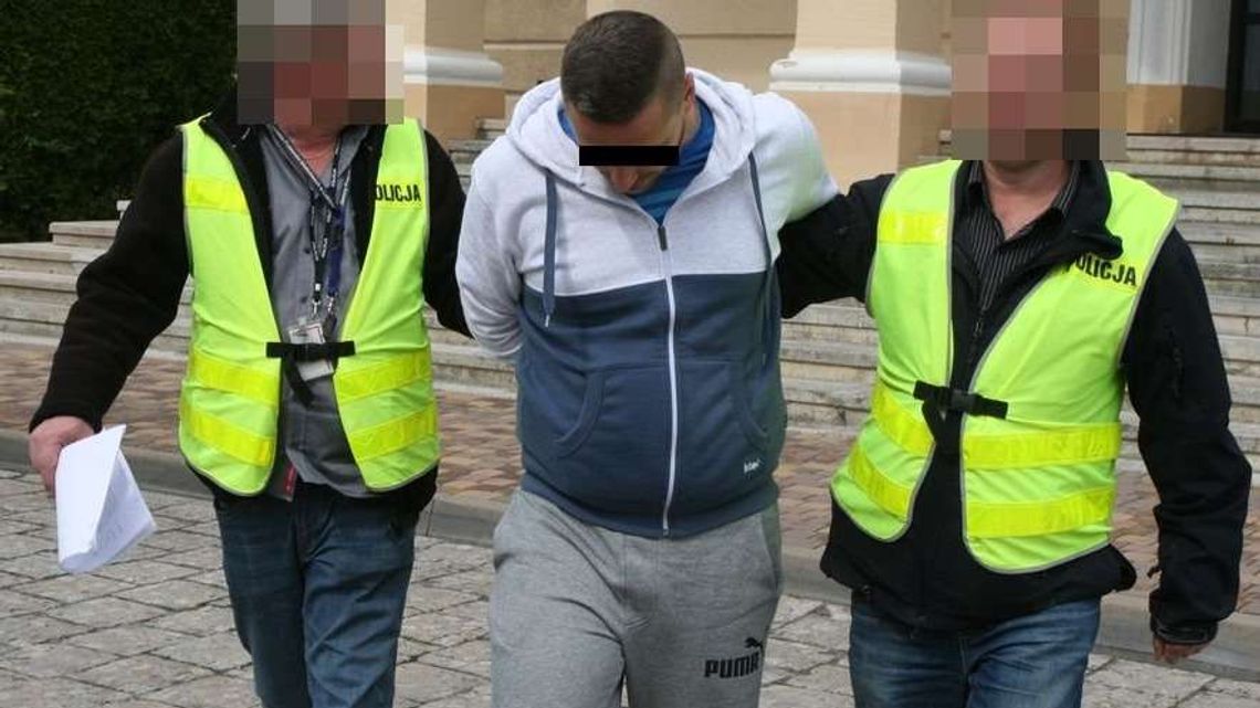 Przekupywali celników. Grupa przestępcza rozbita Przekupywali celników. Grupa przestępcza rozbita