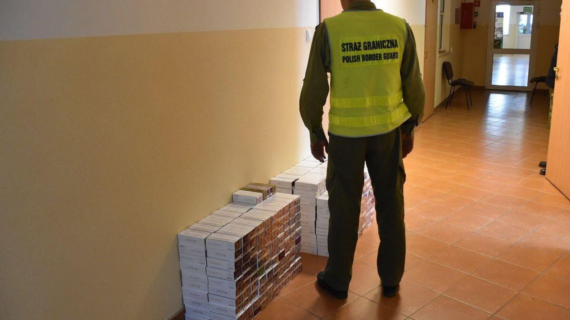 Przemycają już nie tylko papierosy. Wpadli z wkładami do e-papierosów Przemycają już nie tylko papierosy. Wpadli z wkładami do e-papierosów