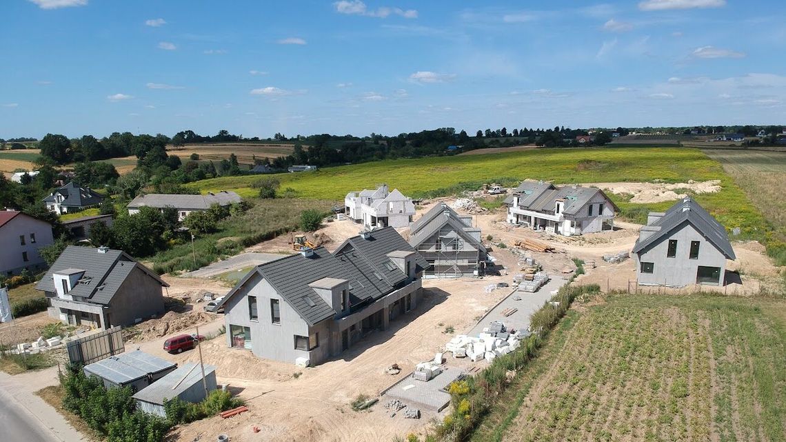Przenoszą się za miasto, a nie chcą się przemeldować. Gmina na razie apeluje Przenoszą się za miasto, a nie chcą się przemeldować. Gmina na razie apeluje