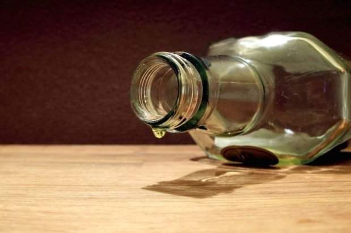 Przepił pieniądze. Powiedział, że go napadli