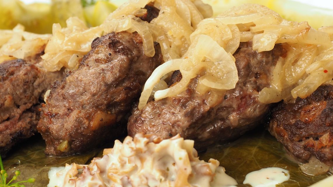 Przepisy na wielkanocny obiad: Zrazy, boczek, szynka i królik Przepisy na wielkanocny obiad: Zrazy, boczek, szynka i królik