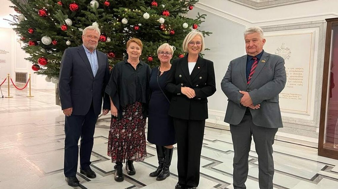 Przeprosiny dla zwolnionych specjalistów od hodowli koni. Nowy rząd liczy na pomoc Marka Treli 