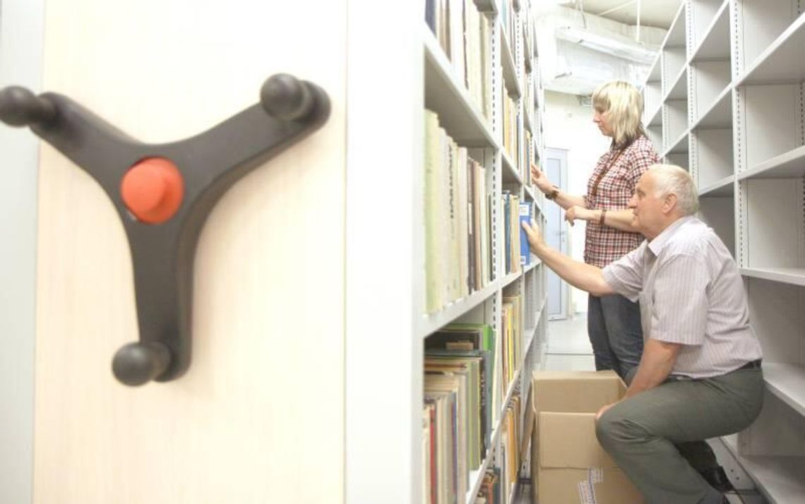 Przeprowadzka 400 tys. książek i zbiorów biblioteki UP