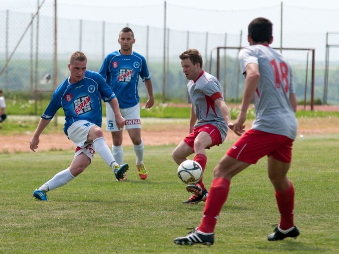 Przewaga Łady topnieje. Unia i Grom w grze o awans