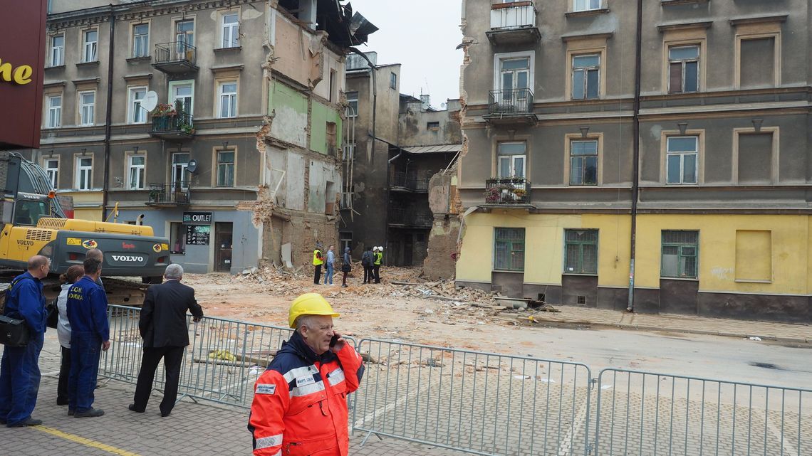 Przez remont zawaliła się kamienica w Lublinie. Odpowiedzą przed sądem za katastrofę Przez remont zawaliła się kamienica w Lublinie. Odpowiedzą przed sądem za katastrofę