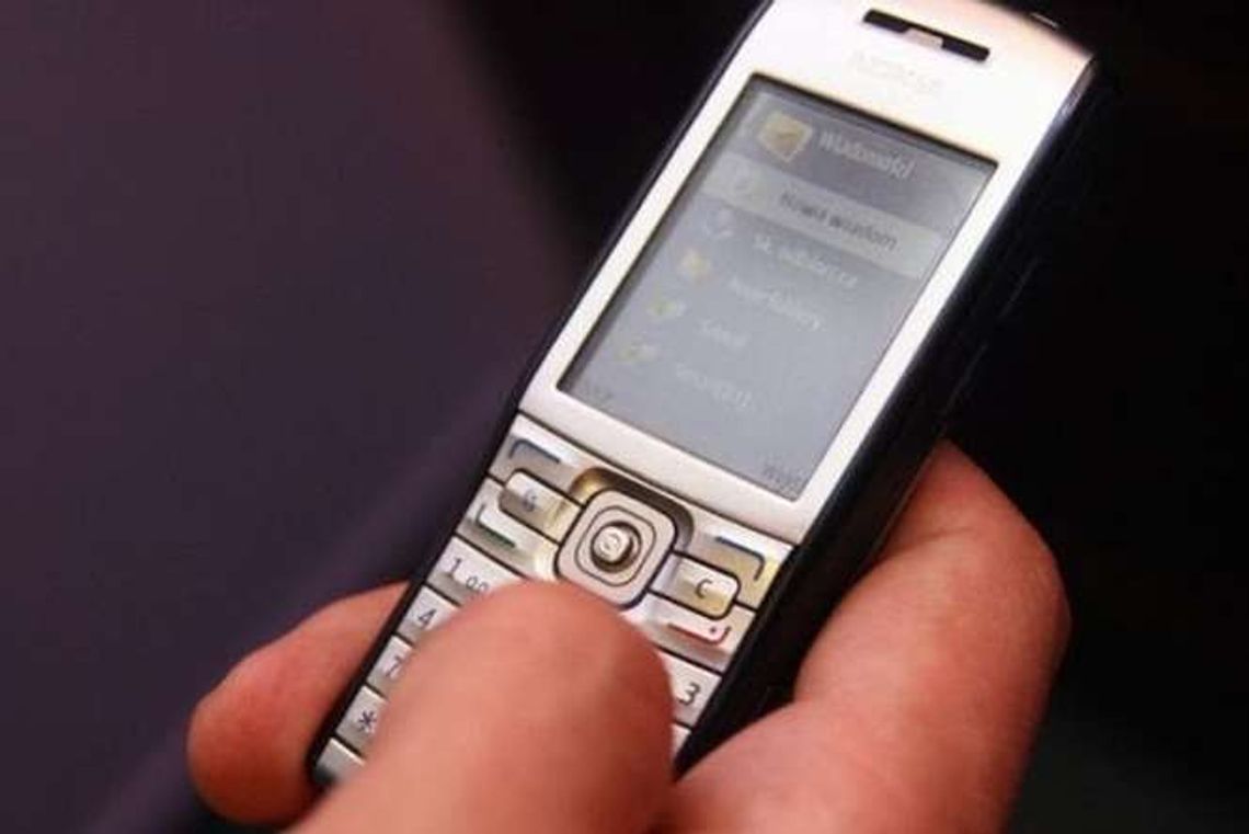 Przeżył dzięki temu, że wysłał SMS-a pod przypadkowy numer