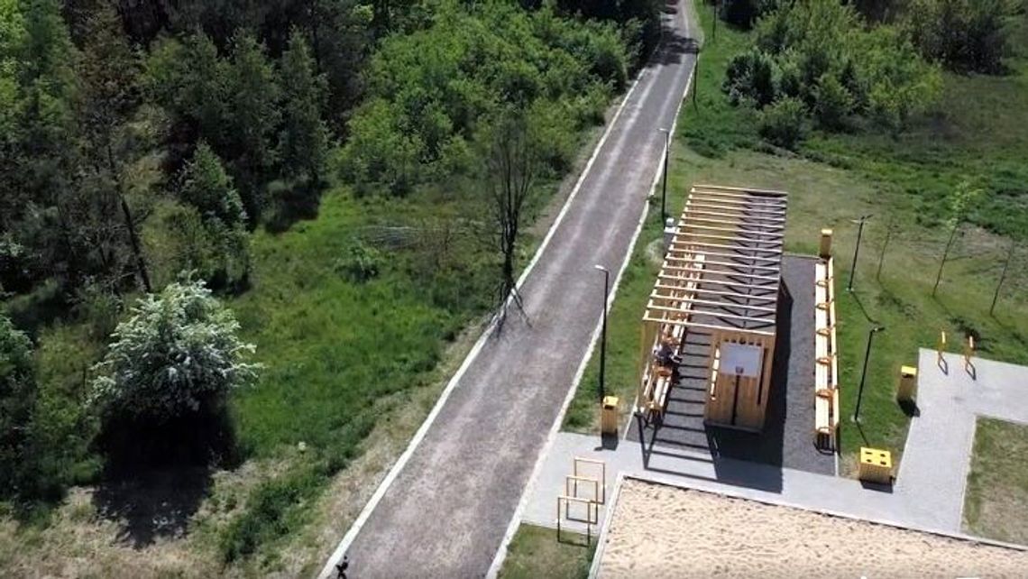 Przy ścieżkach rowerowych brakuje koszy na śmieci. Na razie jest petycja 