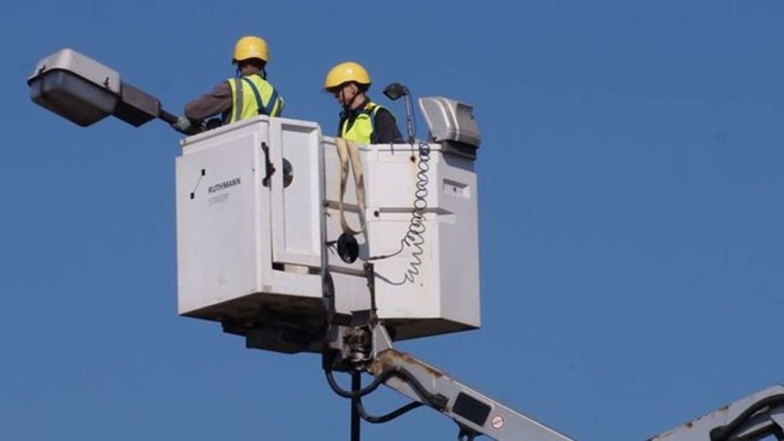 Przy tej ulicy będzie jaśniej. Dobre wieści z otwarcia ofert Przy tej ulicy będzie jaśniej. Dobre wieści z otwarcia ofert