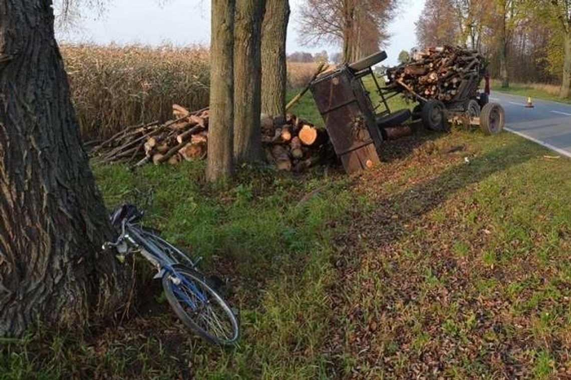 Przyczepa odpięła się i przygniotła rowerzystę