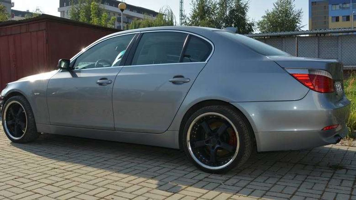 Przyjechał do Radomia na Air Show, zgłosił kradzież BMW. Policjanci nie uwierzyli Przyjechał do Radomia na Air Show, zgłosił kradzież BMW. Policjanci nie uwierzyli