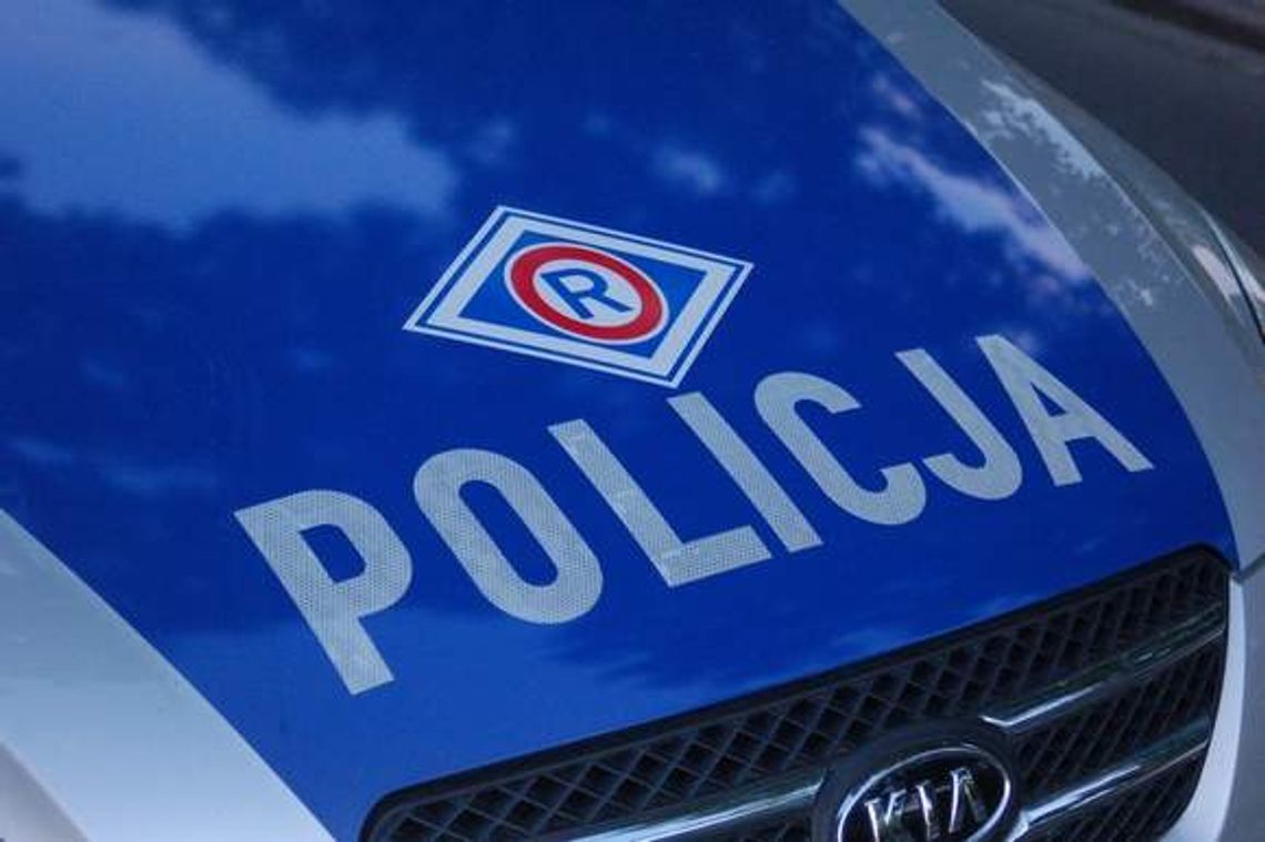 Przyjechał pijany na policję, chciał do więzienia bo... dziewczyna go nie kocha