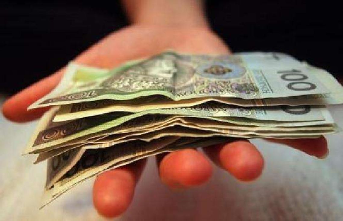 Przyjechałam z Hamburga, chcę zostawić paczkę. Małżeństwo straciło 20 tys. zł