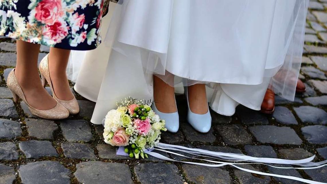 Przykra niespodzianka na koniec wesela, stracili wszystkie pieniądze. Rodzina apeluje o pomoc Przykra niespodzianka na koniec wesela, stracili wszystkie pieniądze. Rodzina apeluje o pomoc