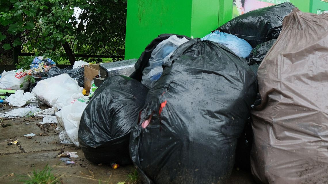 Przykry prezent dla mieszkańców Ryk. Podwyżki opłat za śmieci. Nowe stawki