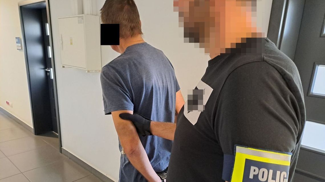 Przyszedł do znajomego z wizytą, wyszedł ze szkatułką pełną złota