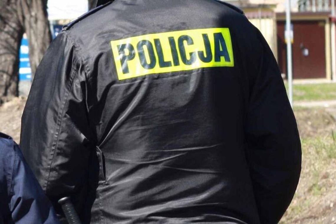 Przyszedł na kawę, a potem zaatakował kobietę i ukradł sprzęt