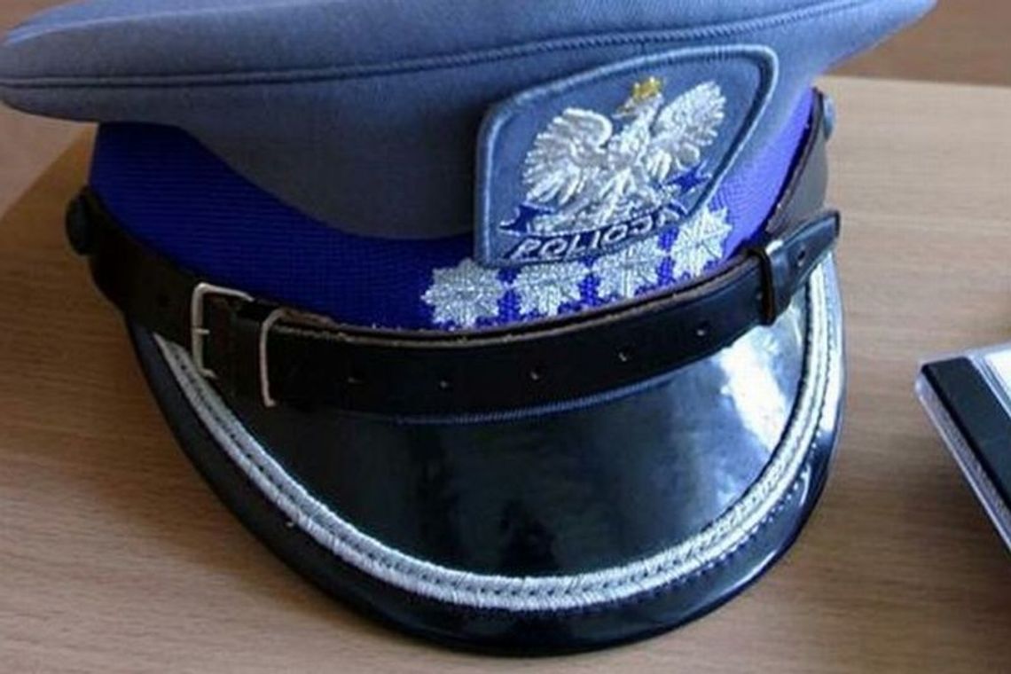 Przyszedł na posterunek, wypadł mu woreczek z marihuaną Przyszedł na posterunek, wypadł mu woreczek z marihuaną