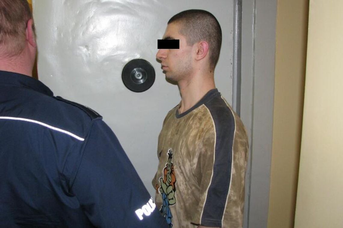 Przyszedł z nożem na pocztę. Chciał pieniędzy