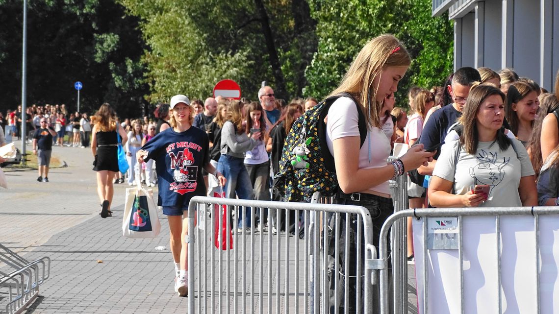 Przyszli, bo kochają książki. Targi VIVELO zapraszają także i dzisiaj 