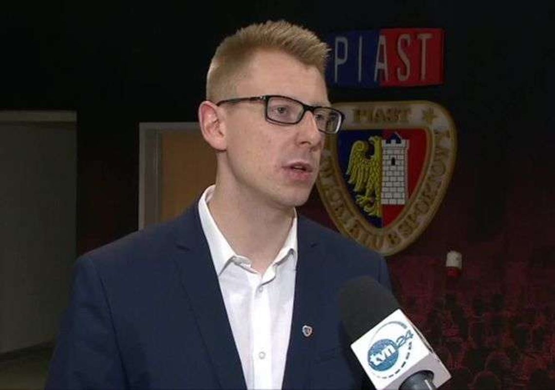 Pseudokibice odpowiedzą za przerwanie meczu Piast - Górnik (wideo) Pseudokibice odpowiedzą za przerwanie meczu Piast - Górnik (wideo)