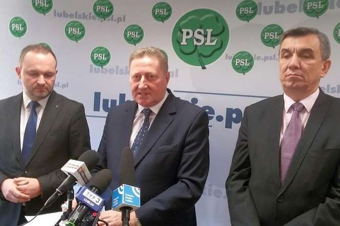 PSL w obronie gimnazjów. "Nikt nie potrafi odpowiedzieć, po co są te zmiany" PSL w obronie gimnazjów. "Nikt nie potrafi odpowiedzieć, po co są te zmiany"