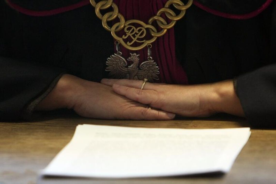 PSL zbiera podpisy w obronie sądów rejonowych PSL zbiera podpisy w obronie sądów rejonowych