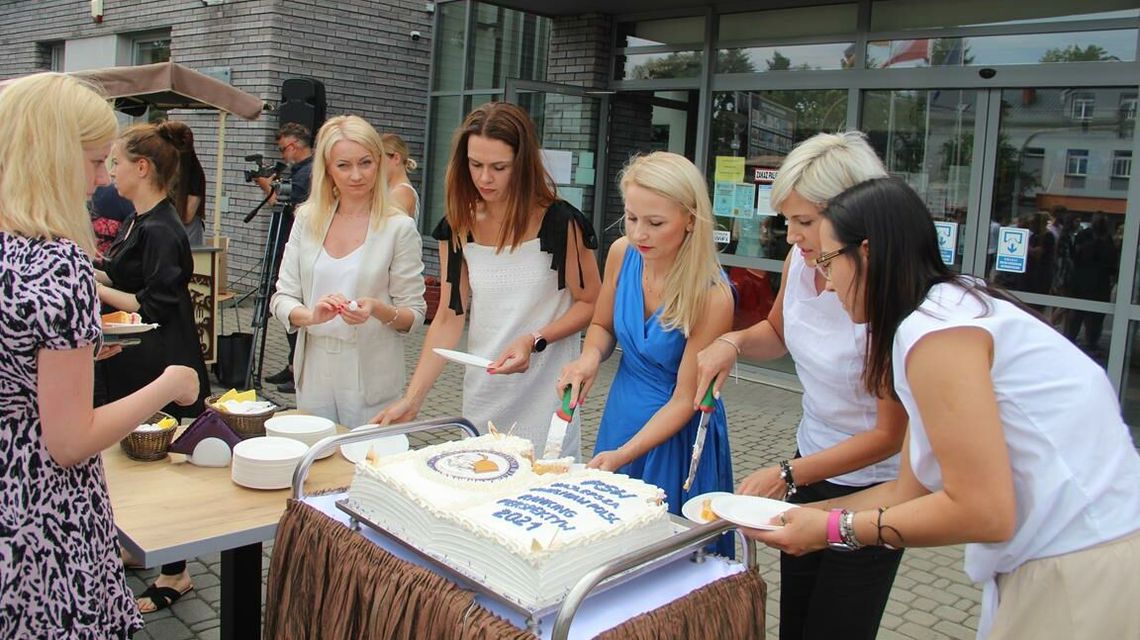 PSW świętuje swój sukces. Studentka z Ukrainy: Akademik jak czterogwiazdkowy hotel w Turcji
