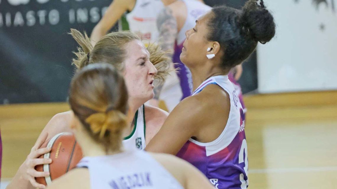 Pszczółka Polski Cukier rozpoczęła play-offy od porażki z KS Basket 25 Bydgoszcz Pszczółka Polski Cukier rozpoczęła play-offy od porażki z KS Basket 25 Bydgoszcz