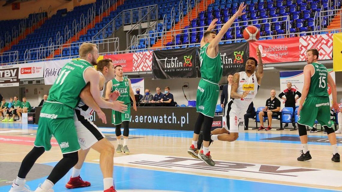 Pszczółka Start gra z Legią Warszawa w meczu na szczycie