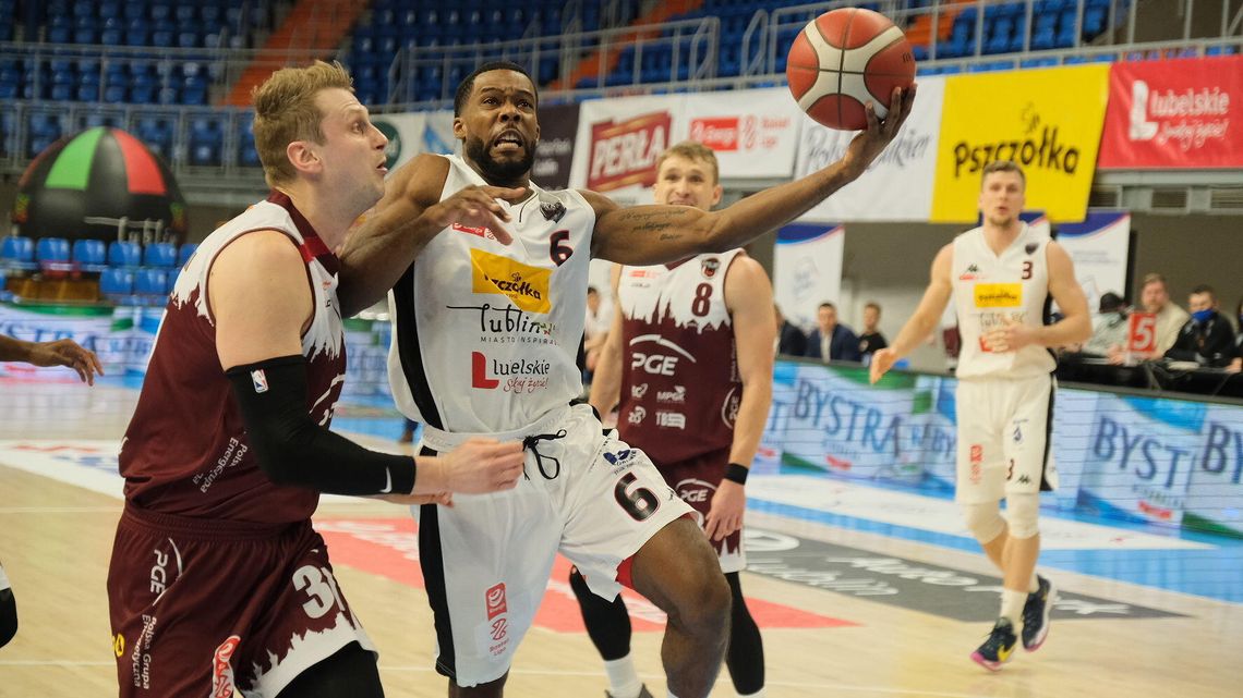 Pszczółka Start Lublin – PGE Spójnia 87:86. Emocje w końcówce [zdjęcia, wideo]