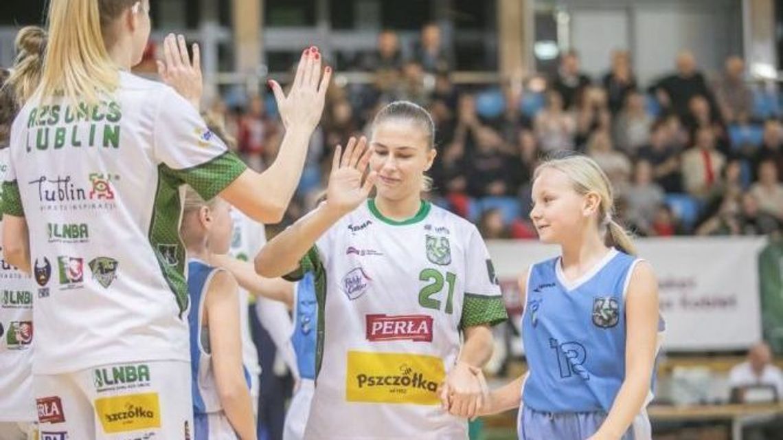 Pszczółki kontra mistrzynie Polski z Polkowic Pszczółki kontra mistrzynie Polski z Polkowic